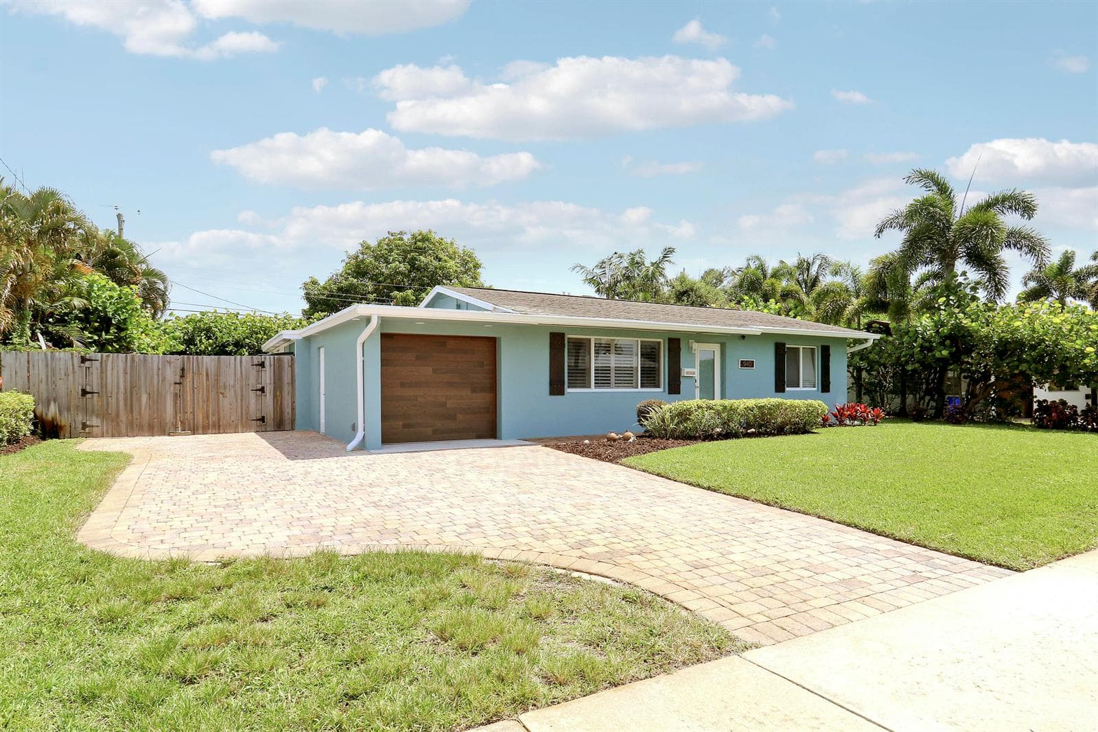 940 Dogwood Road, North Palm Beach, FL 33408 photo 3