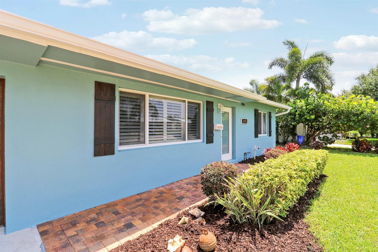940 Dogwood Road, North Palm Beach, FL 33408 photo 4
