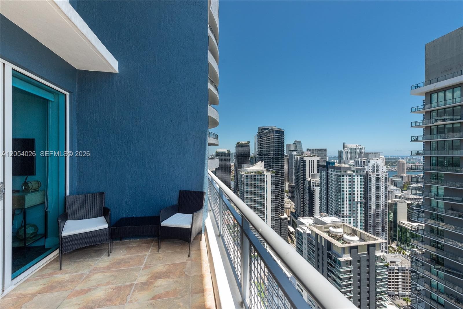 60 SW 13th St # 4808, Miami, FL 33130 photo 3
