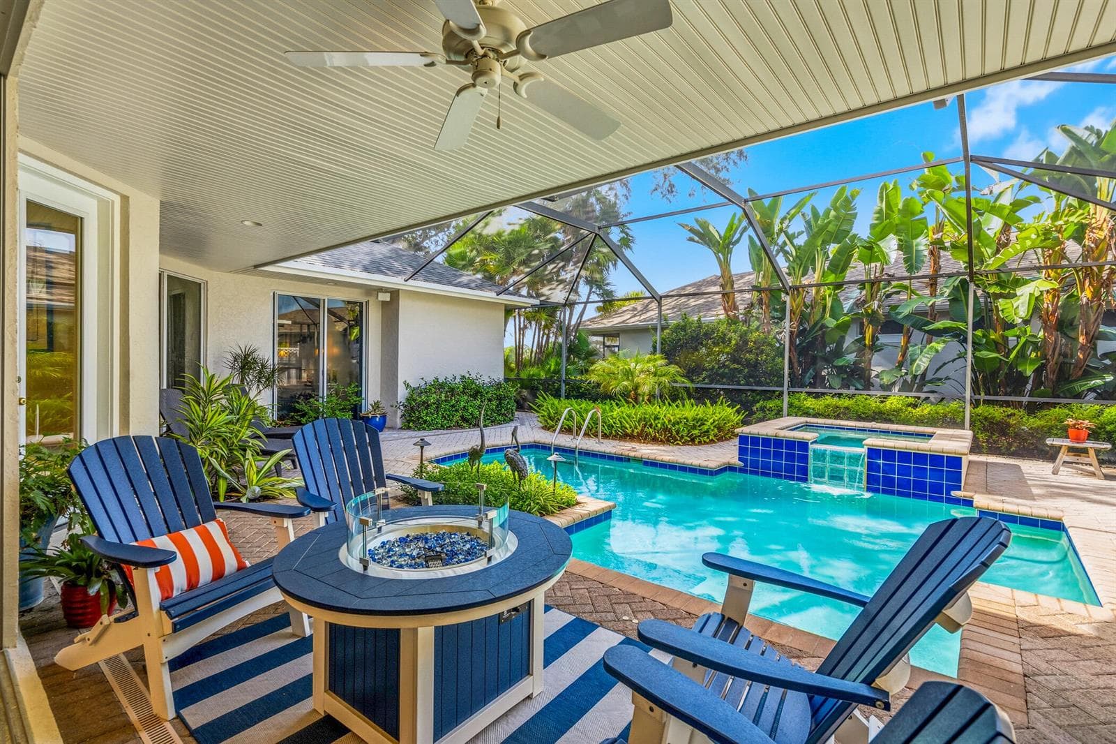 687 HAMPTON WOODS Lane SW, Vero Beach, FL 32962 photo 2