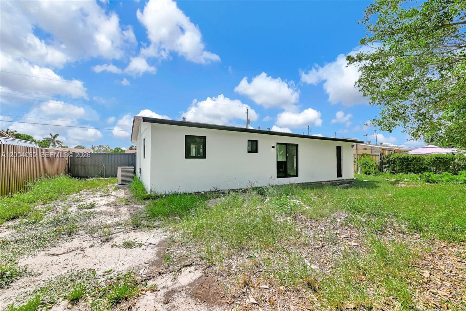 17231 NW 47th Ct, Miami Gardens, FL 33055 photo 2