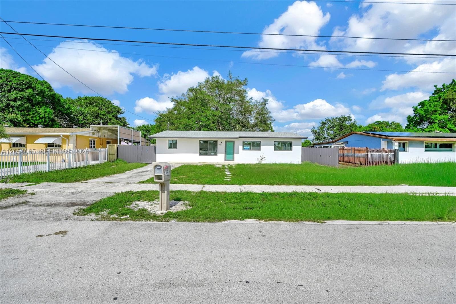 17231 NW 47th Ct, Miami Gardens, FL 33055 photo 4