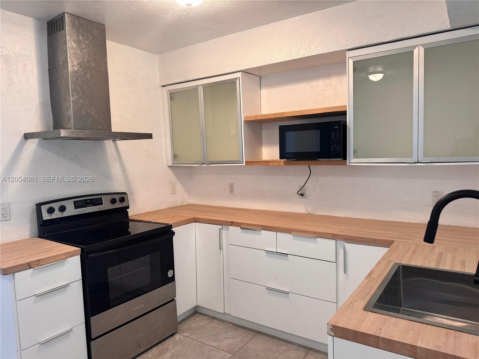 146 NW 56th St # 146, Miami, FL 33127 photo 2