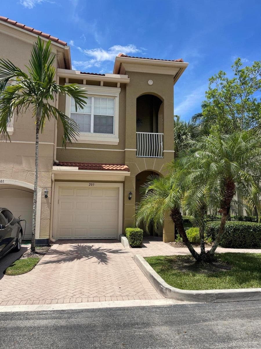 4871 BONSAI Circle # 203, Palm Beach Gardens, FL 33418