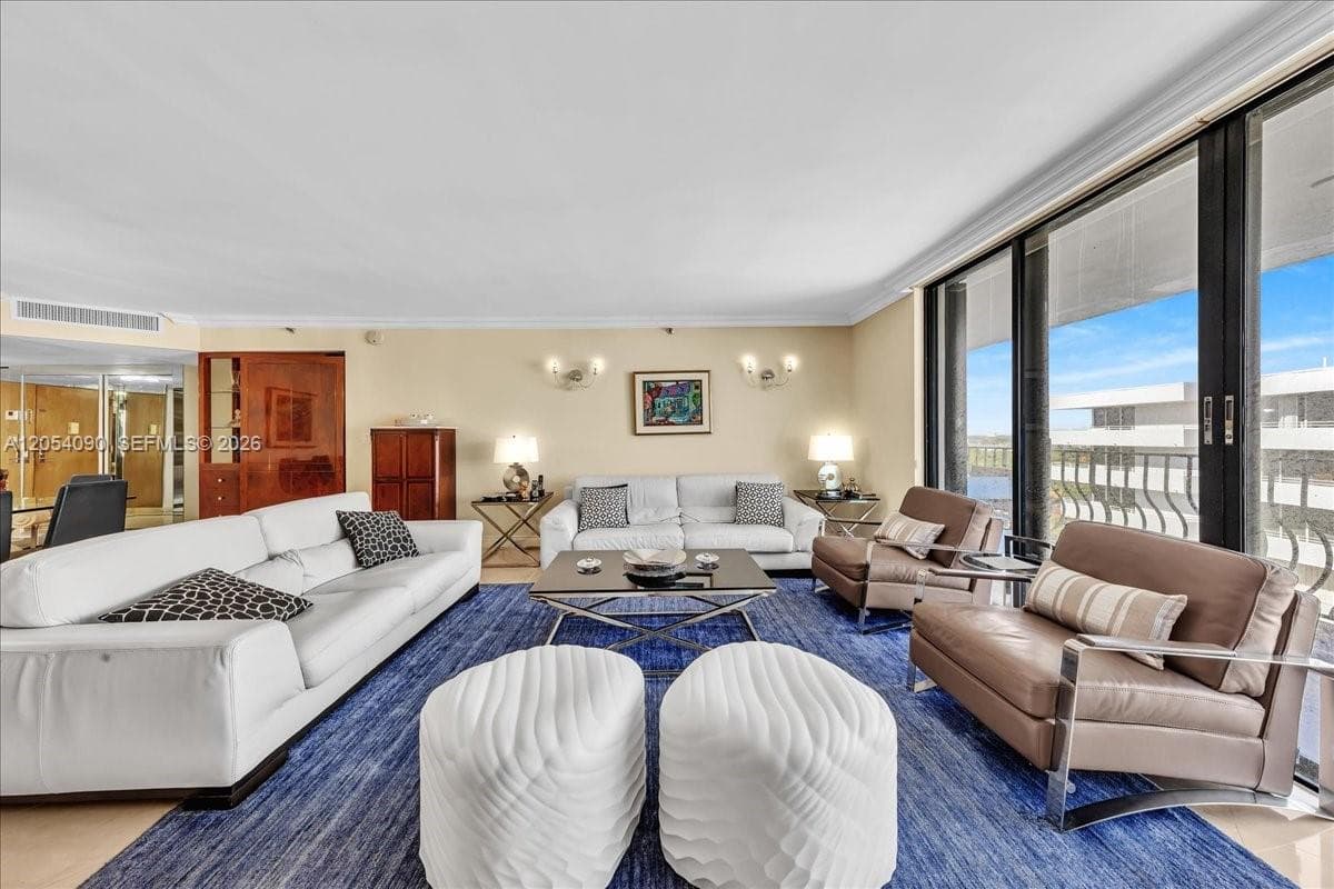 8877 Collins Ave # PH-2, Surfside, FL 33154 photo 4