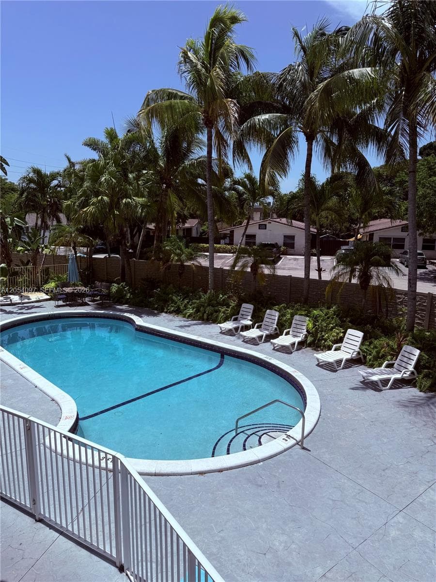 1125 NE 16th Pl # 201, Fort Lauderdale, FL 33305 photo 2