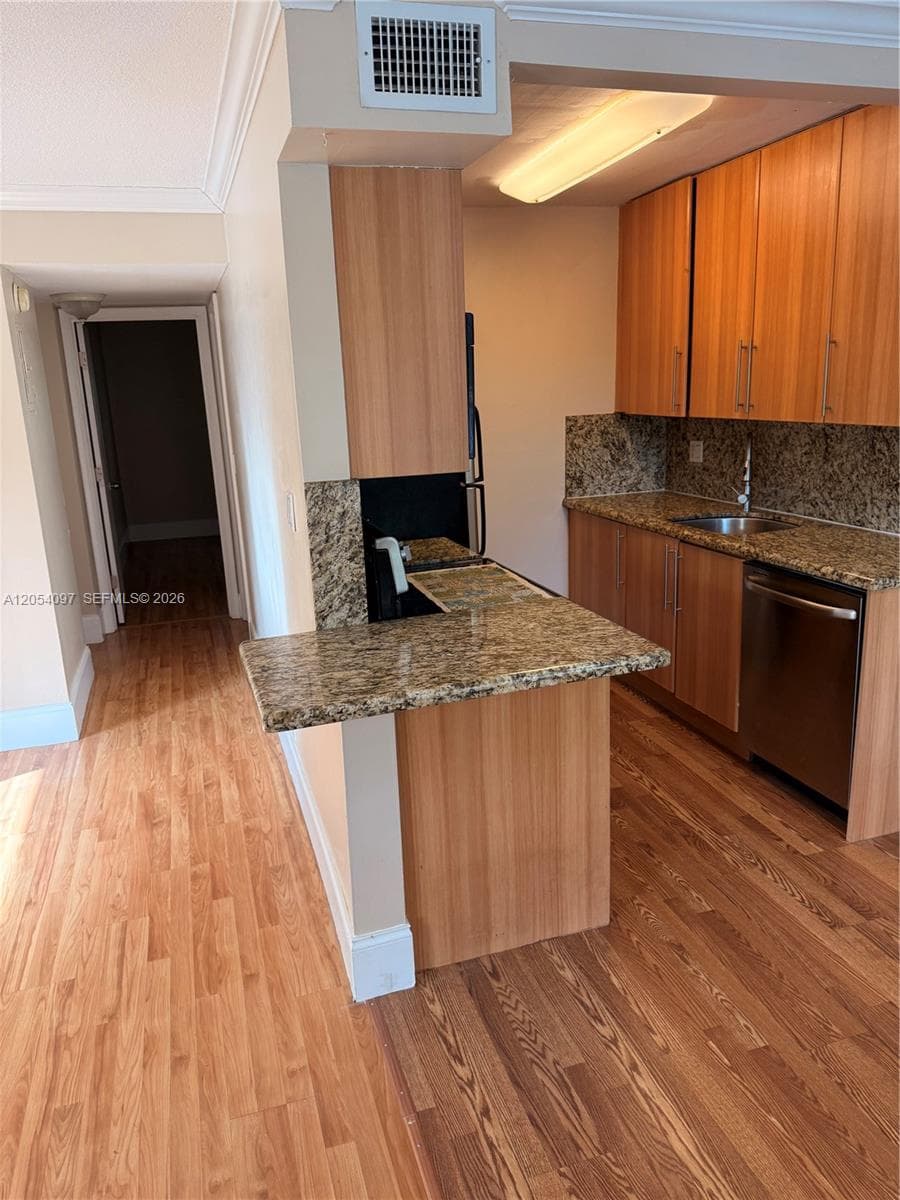 1125 NE 16th Pl # 201, Fort Lauderdale, FL 33305 photo 5