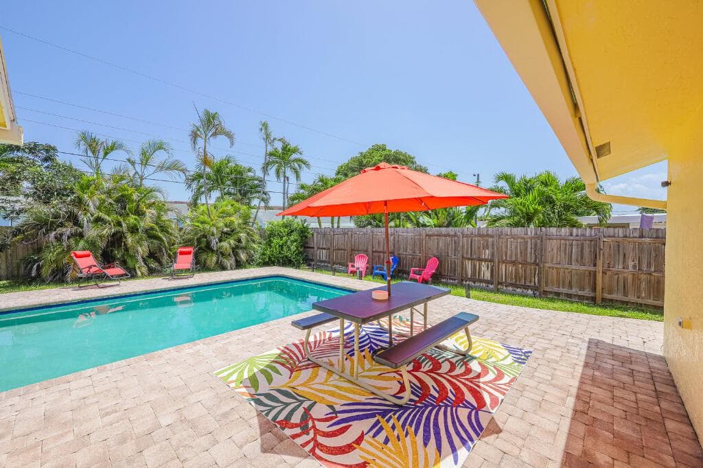 384 NW 23rd Street, Boca Raton, FL 33431 photo 2