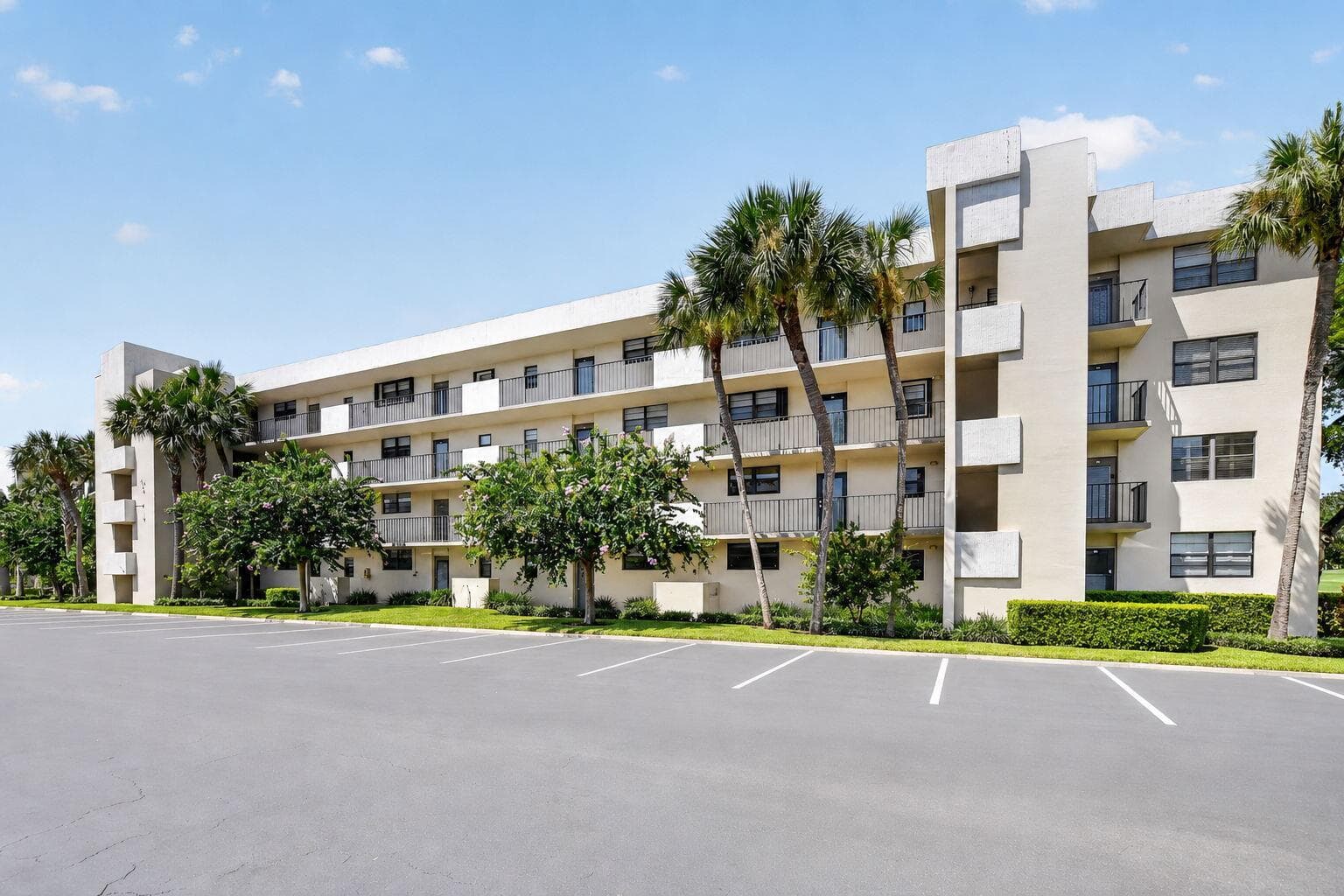 2460 DEER CREEK COUNTRY CLUB Boulevard # 206-A, Deerfield Beach, FL 33442