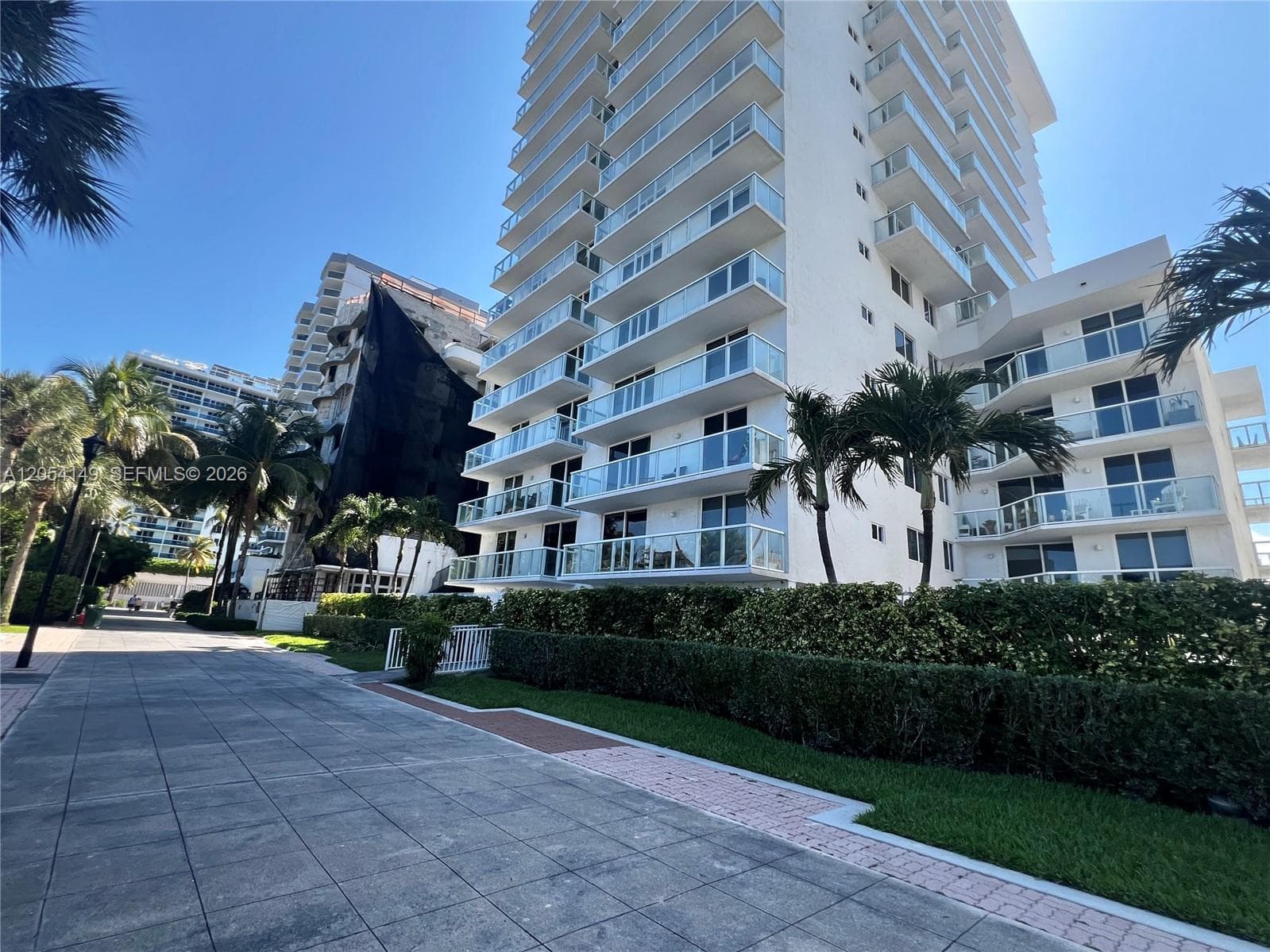 2457 Collins Ave # 402, Miami Beach, FL 33140 photo 3