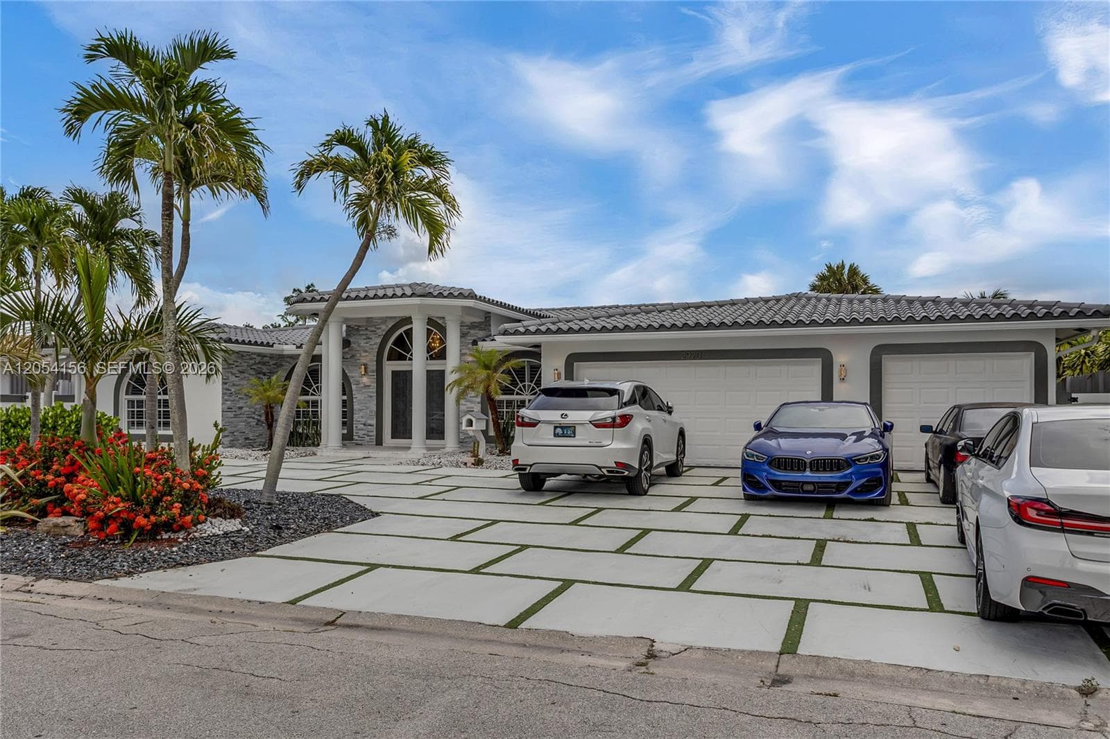 2920 NE 55th Pl, Fort Lauderdale, FL 33308 photo 2
