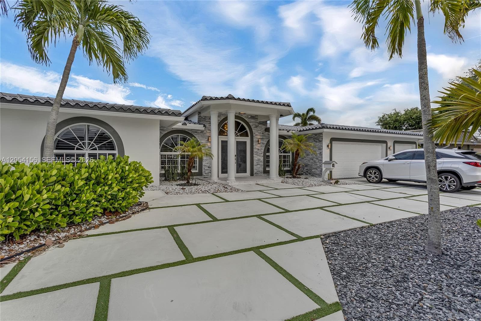 2920 NE 55th Pl, Fort Lauderdale, FL 33308 photo 3