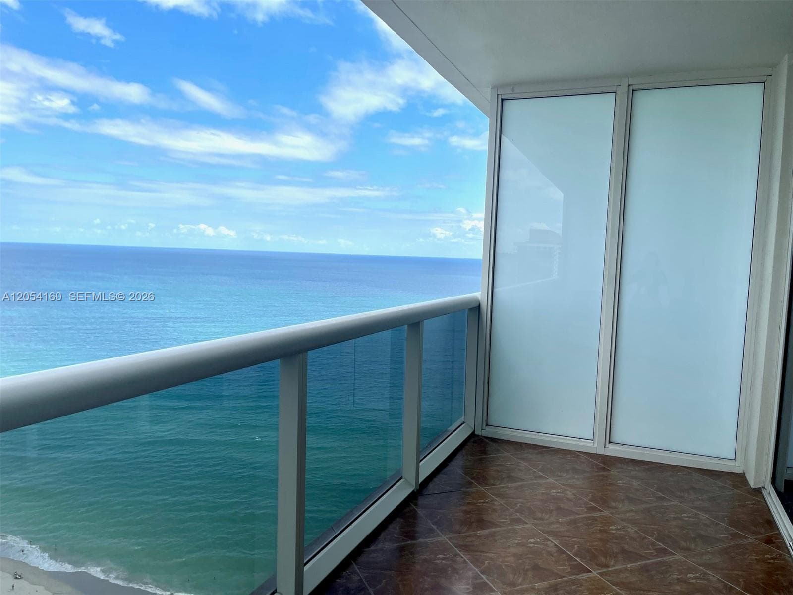 1830 S Ocean Dr # 3009, Hallandale Beach, FL 33009 photo 2