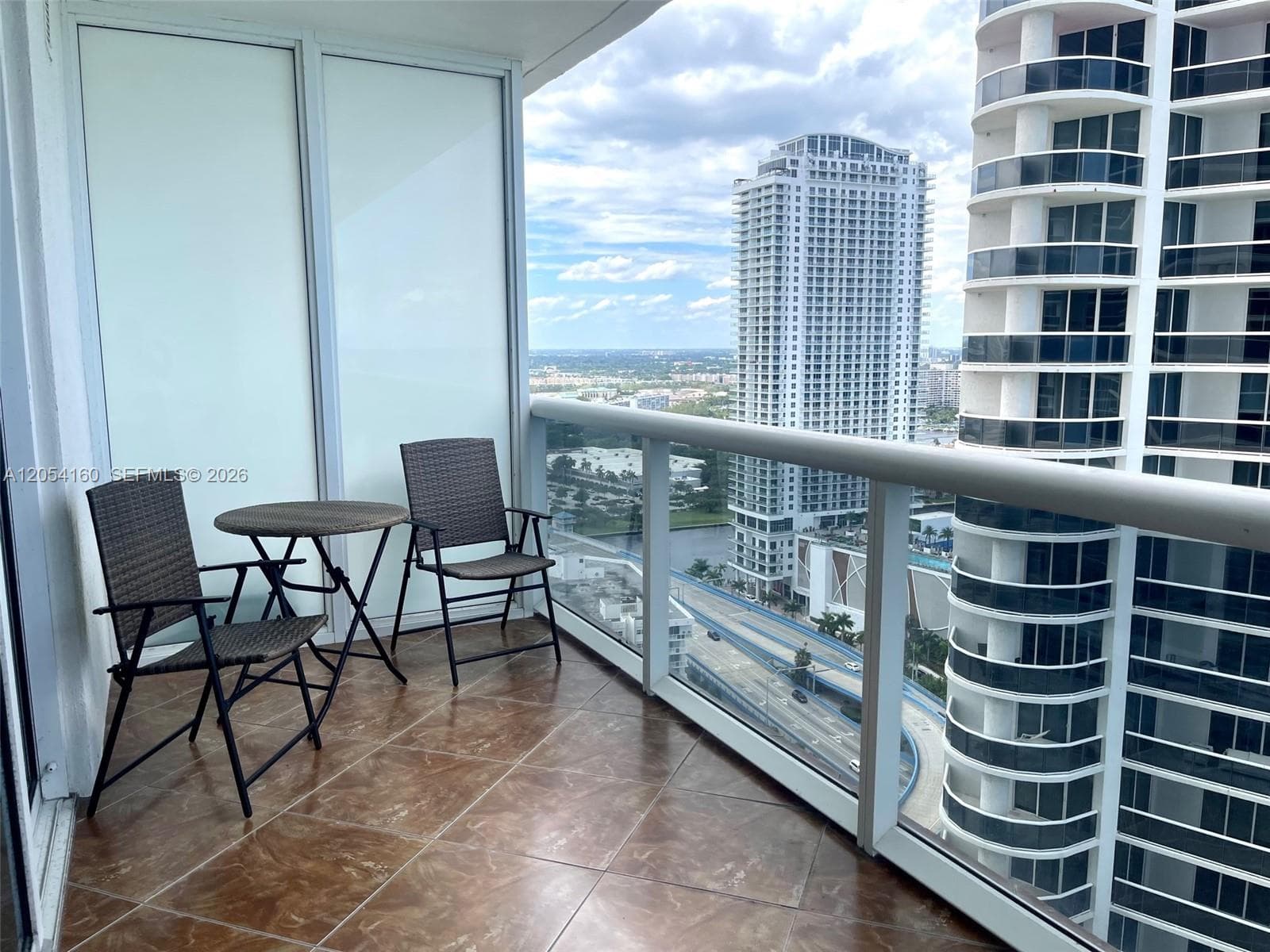 1830 S Ocean Dr # 3009, Hallandale Beach, FL 33009 photo 3
