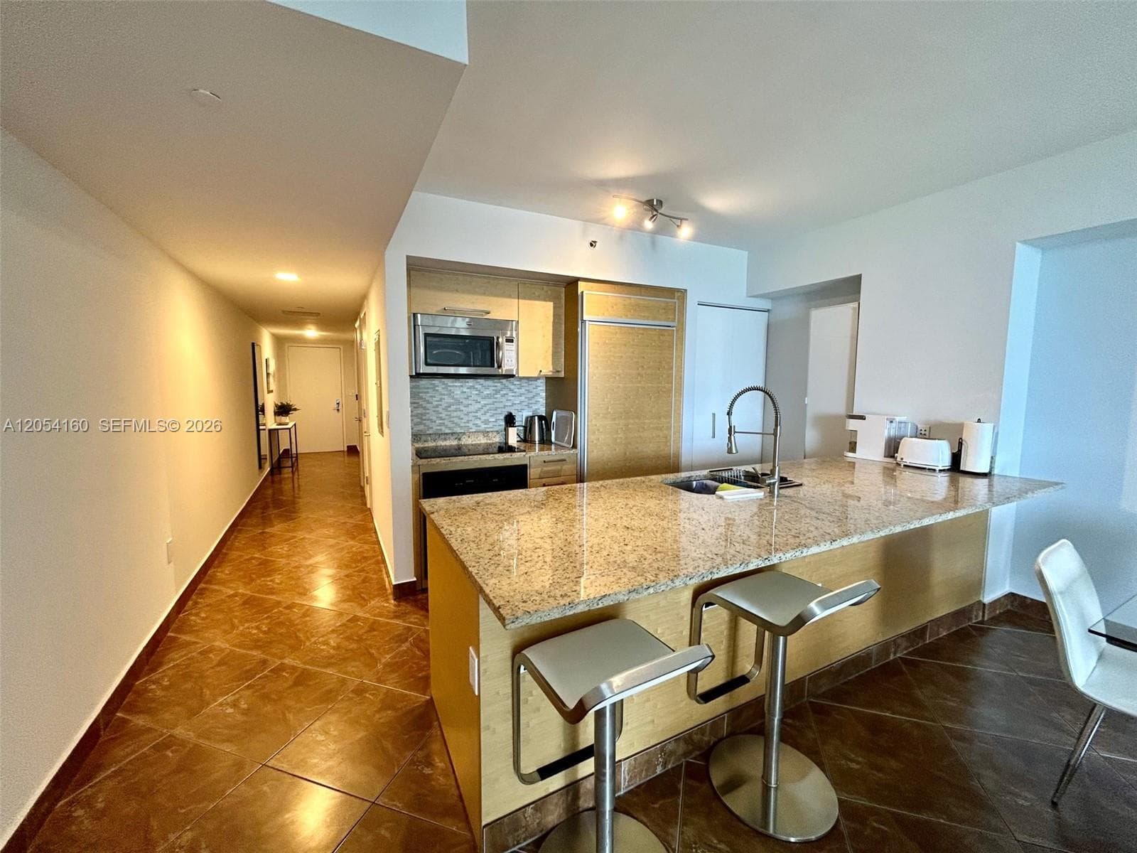 1830 S Ocean Dr # 3009, Hallandale Beach, FL 33009 photo 4