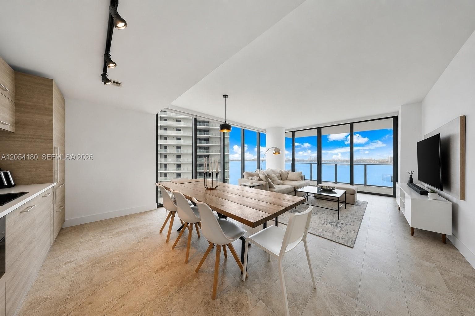 650 NE 32nd St # 1507, Miami, FL 33137 photo 2