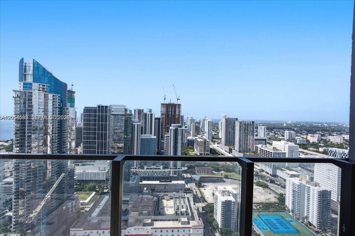 20 NE 11th St # 4904 B, Miami, FL 33132 photo 2
