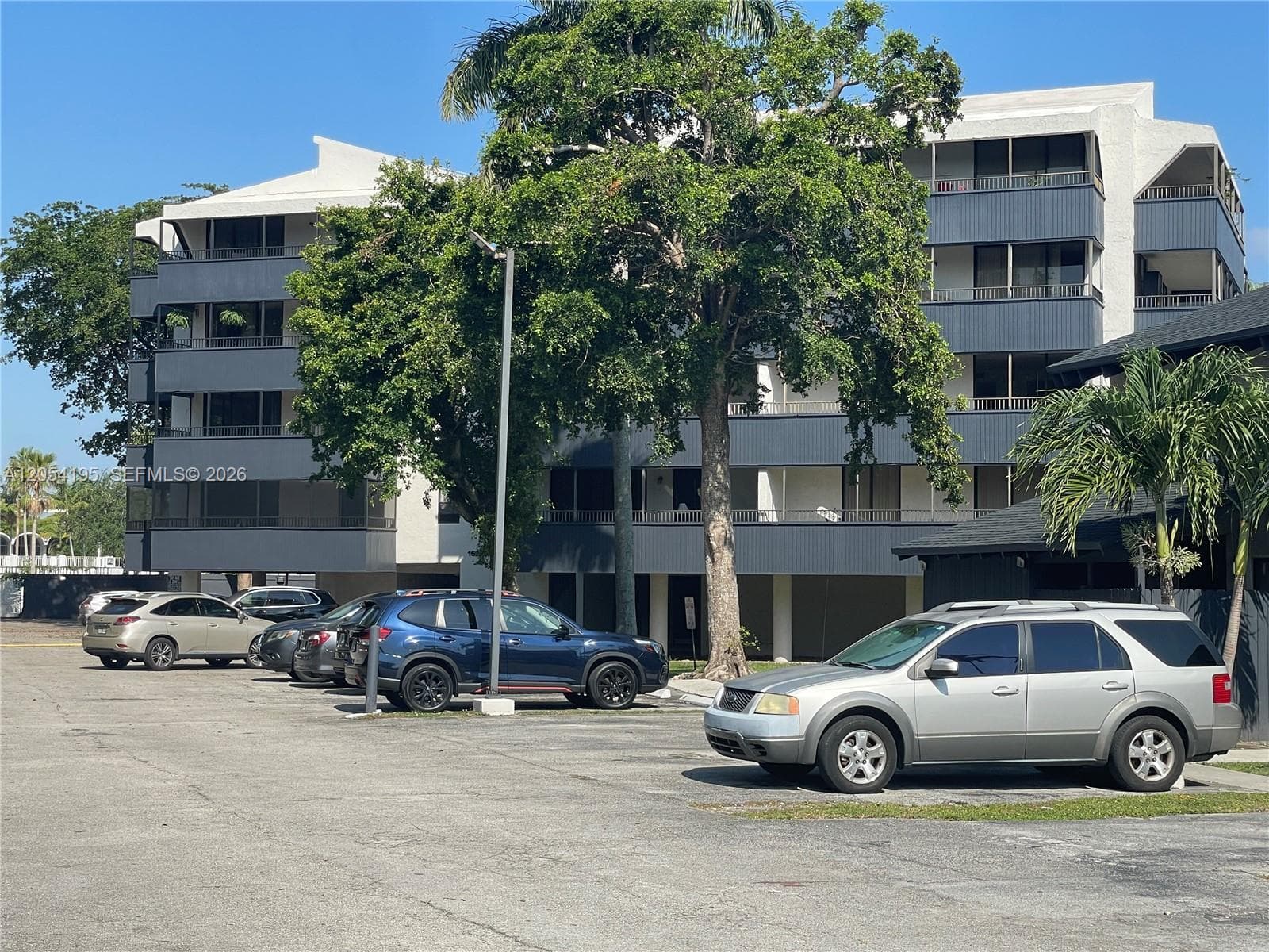 16220 NW 2nd Ave # 312, Miami, FL 33169