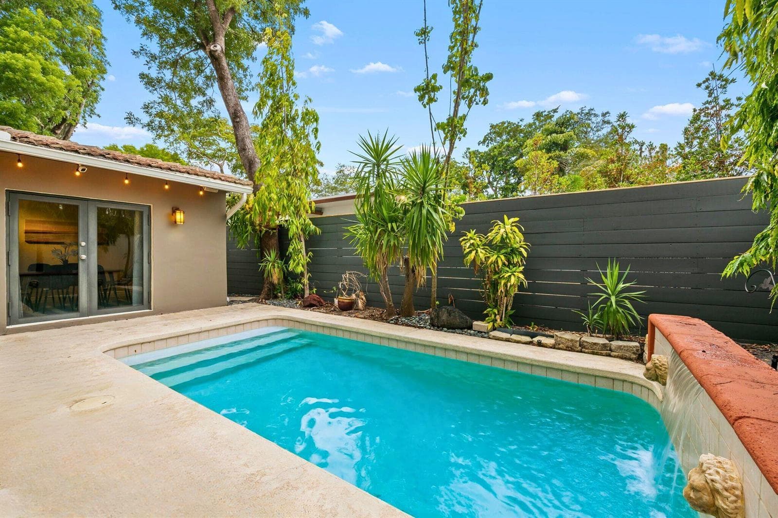 222 SE 16th Avenue, Fort Lauderdale, FL 33301