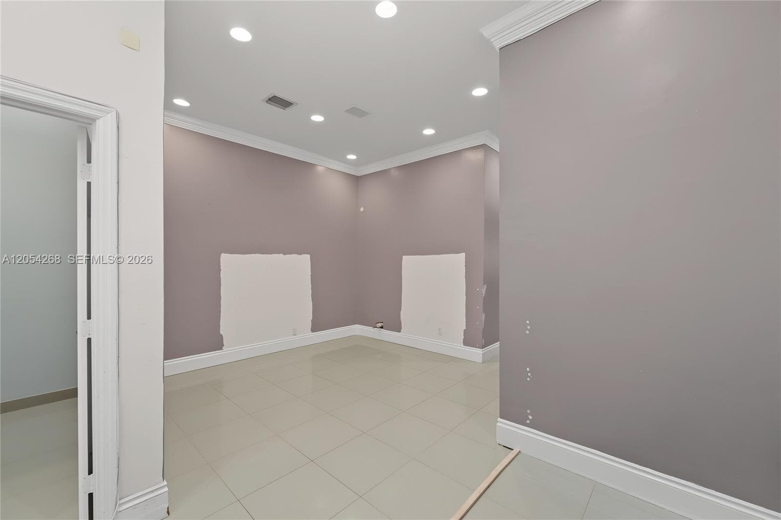 3313 NE 32nd St, Fort Lauderdale, FL 33308 photo 2