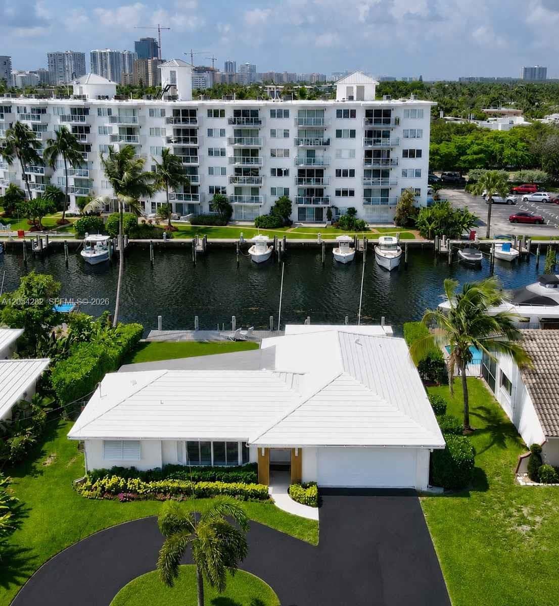 2762 NE 3rd St, Pompano Beach, FL 33062 photo 3