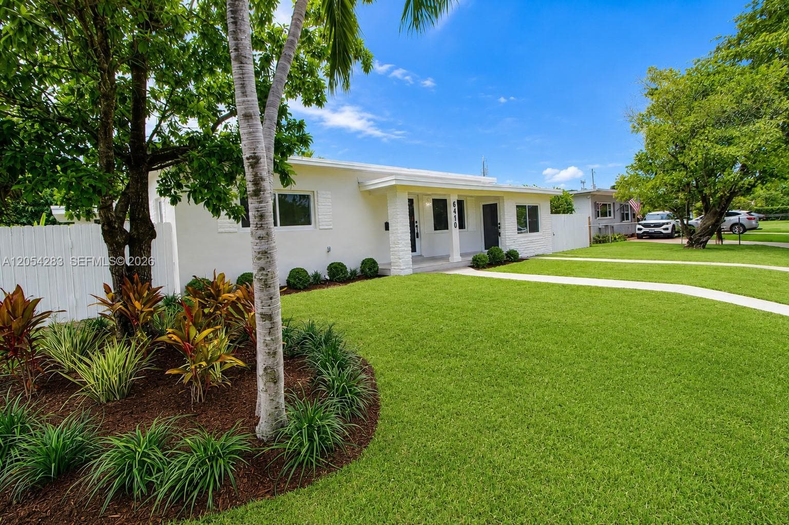 6410 SW 17th St, West Miami, FL 33155 photo 2
