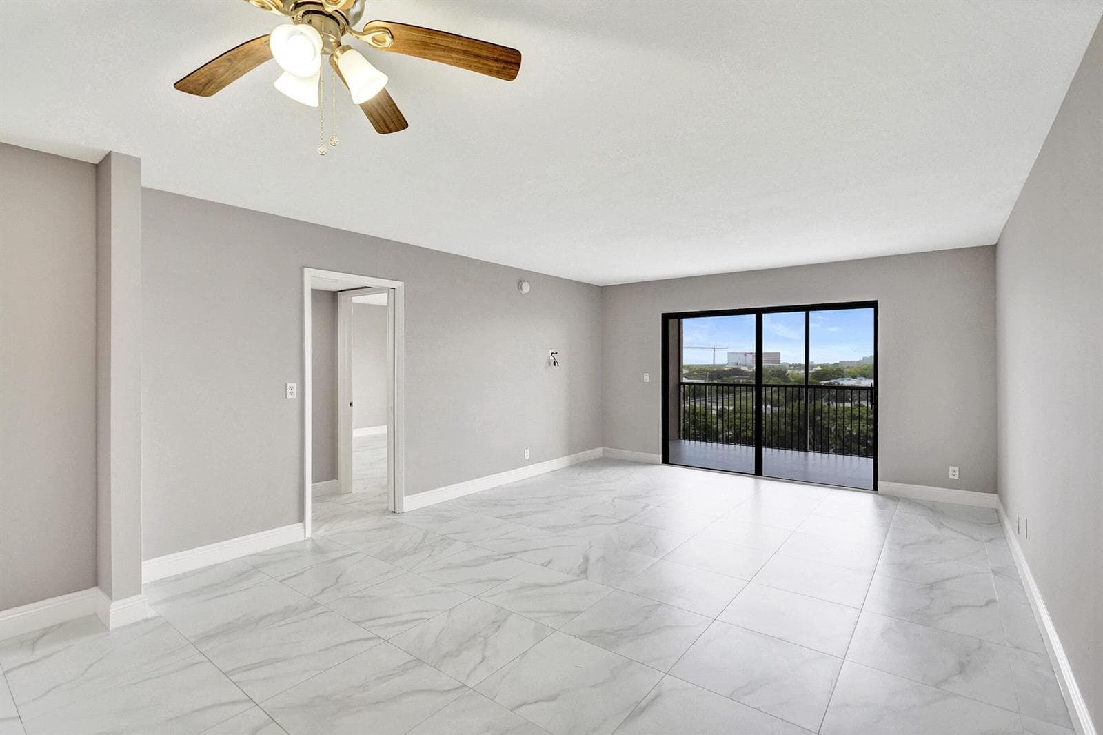 2200 S Cypress Bend Drive # 707, Pompano Beach, FL 33069 photo 4