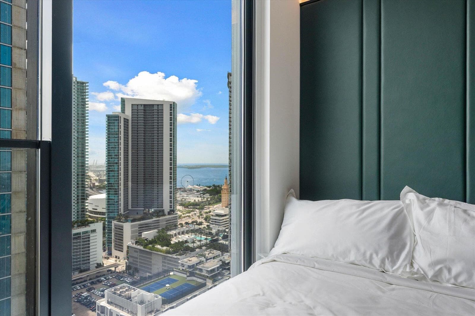 20 NE 11th Street # EXPH06A, Miami, FL 33132 photo 3
