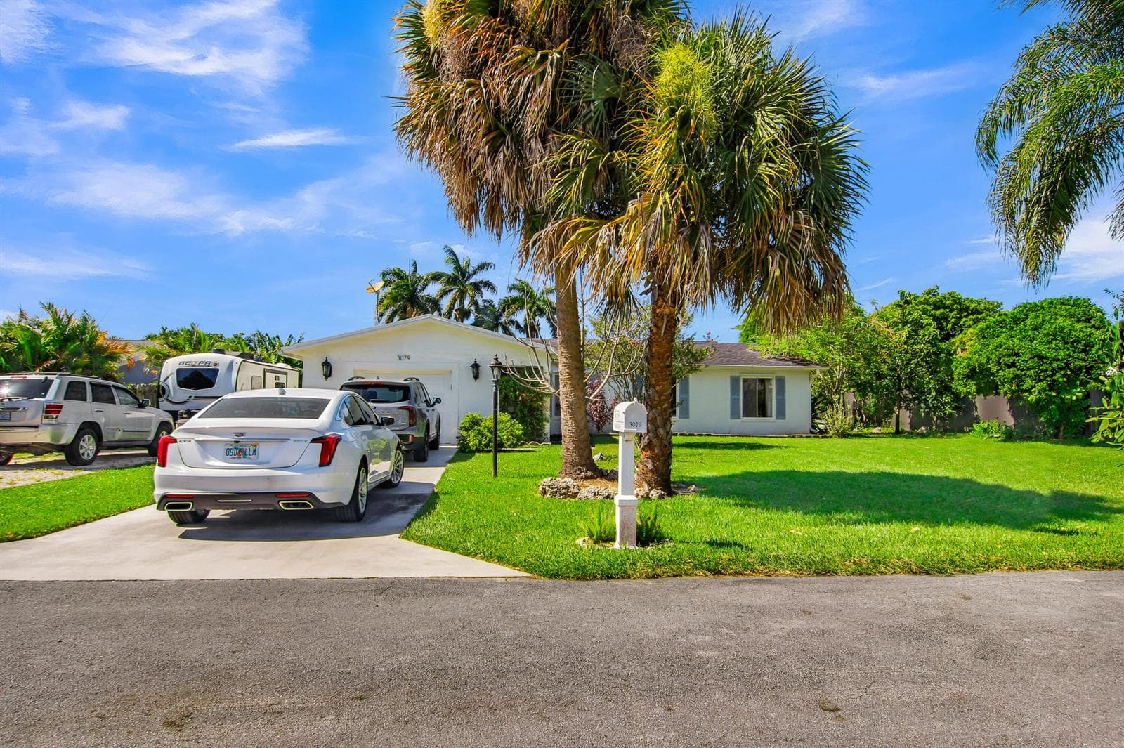 3079 Indian Trail, Lake Worth, FL 33462 photo 2