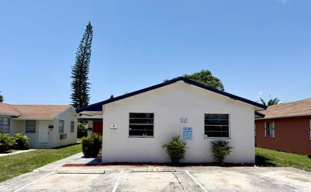 149 W 17th Street # Back Unit (149), Riviera Beach, FL 33404 photo 2