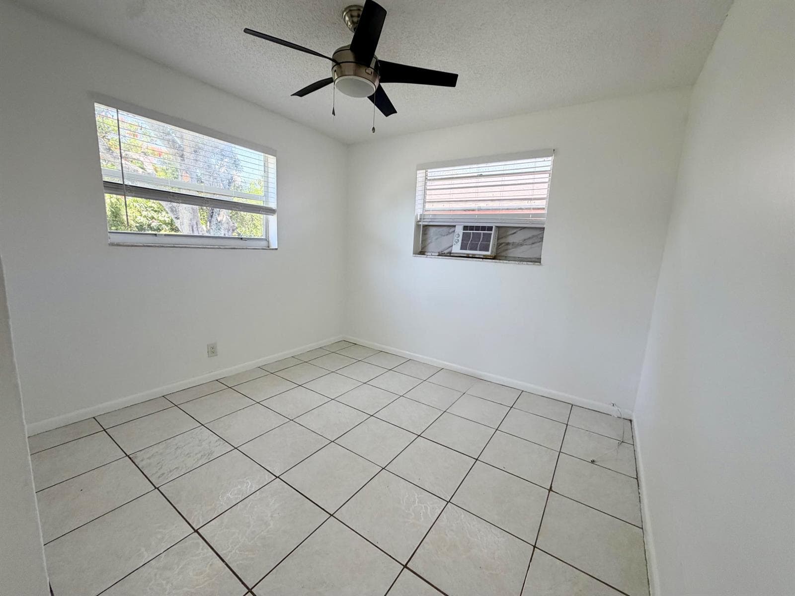 149 W 17th Street # Back Unit (149), Riviera Beach, FL 33404 photo 5