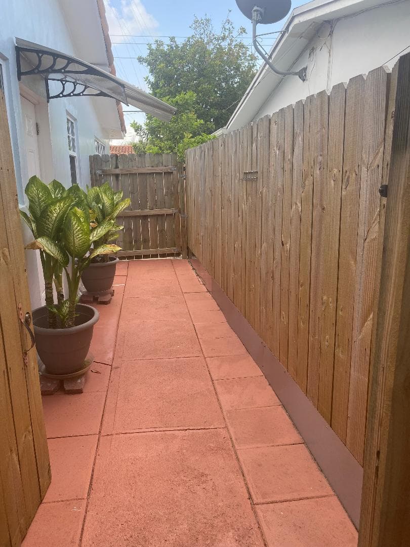 6764 AZALEA Drive, Miramar, FL 33023 photo 3