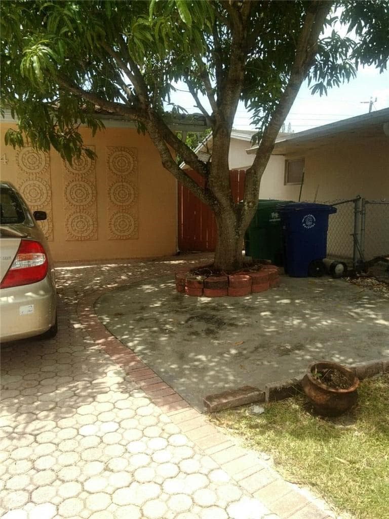 6764 AZALEA Drive, Miramar, FL 33023 photo 5