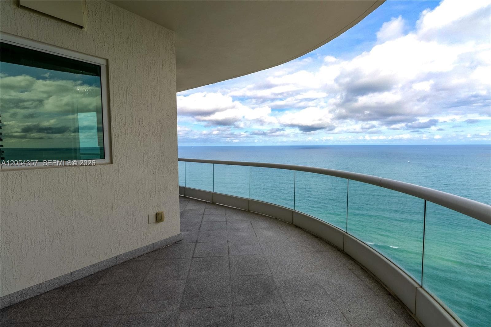 16051 Collins Ave # 2402, Sunny Isles Beach, FL 33160 photo 3