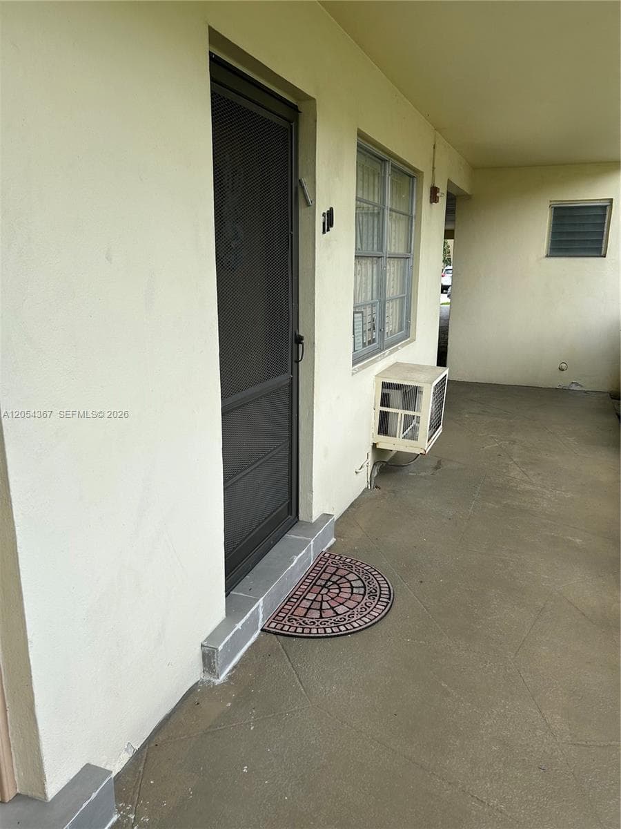 17050 NE 14th Ave # 110, Miami, FL 33162 photo 4