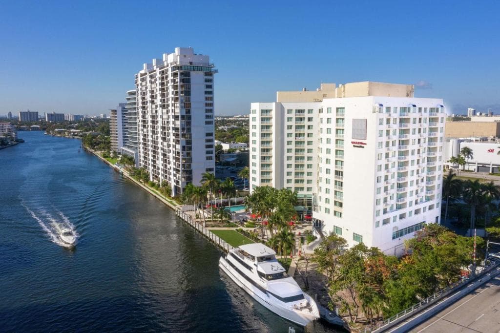 2670 E SUNRISE Boulevard # 915, Fort Lauderdale, FL 33304 photo 2