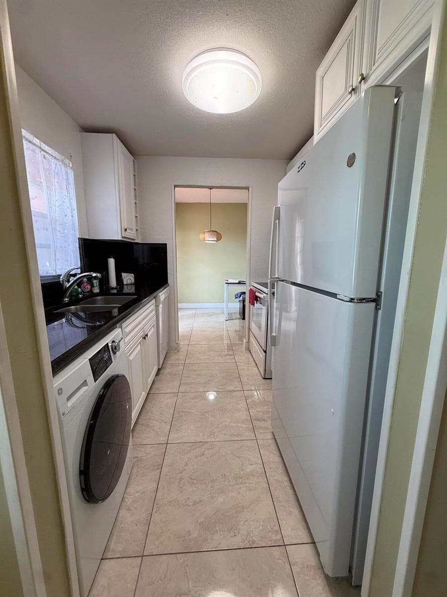 22 GOLFS EDGE # B, West Palm Beach, FL 33417 photo 3