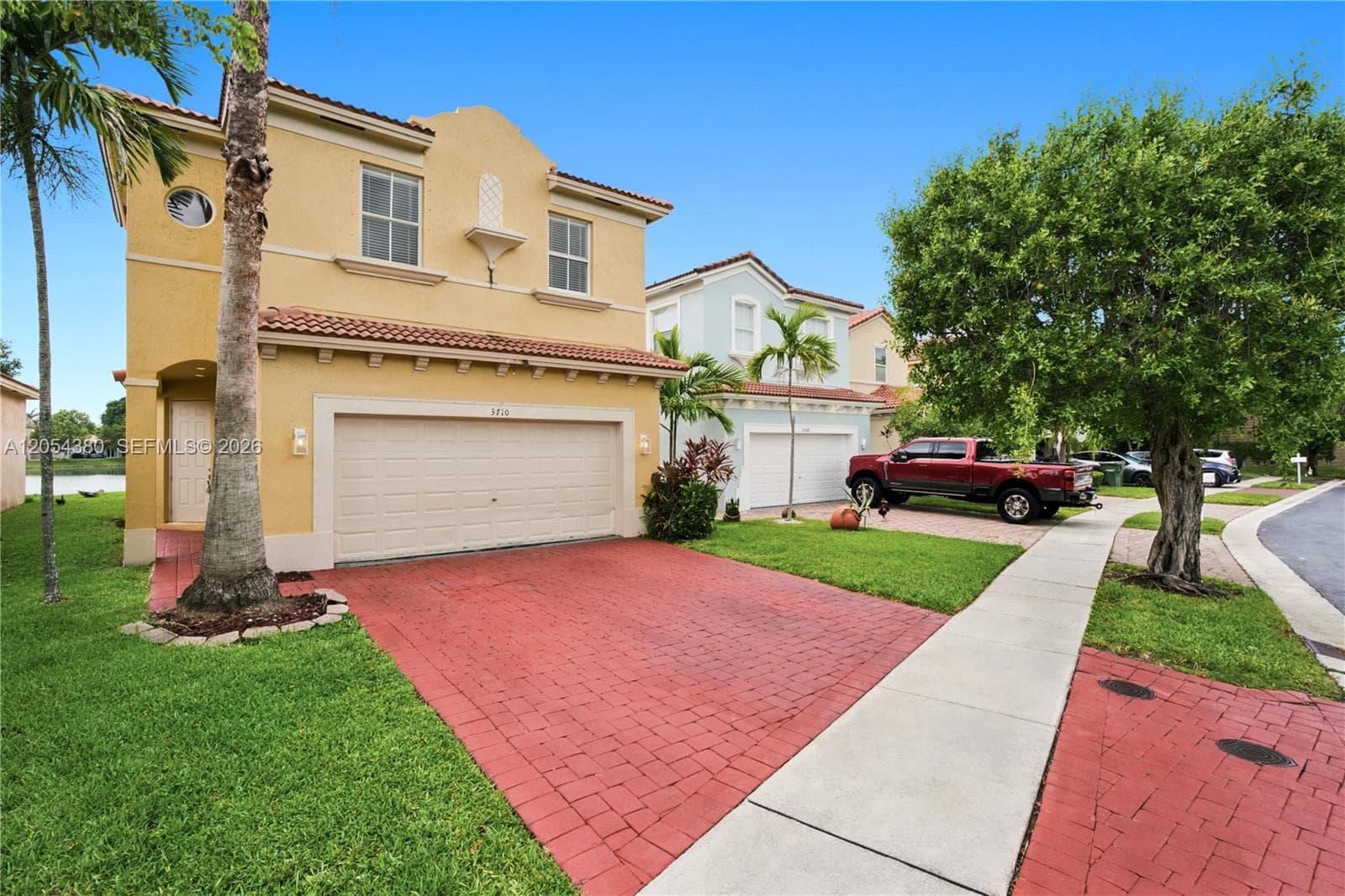 3710 NE 22nd Pl, Homestead, FL 33033 photo 2