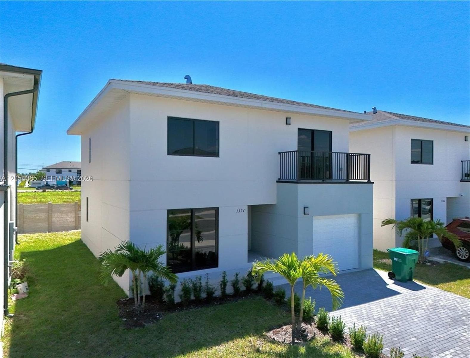 1374 NW 1st St, Florida City, FL 33034 photo 2