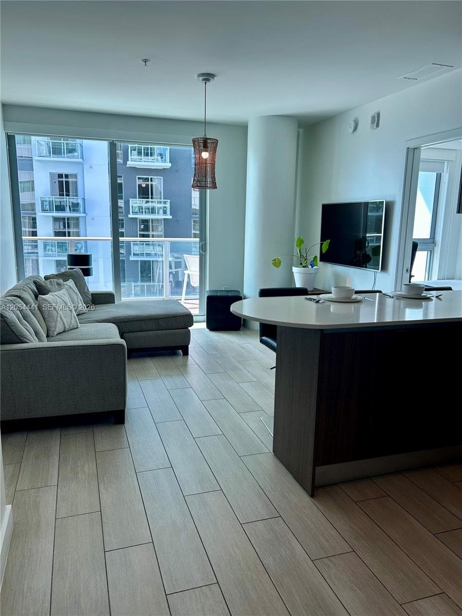 1600 SW 1st Ave # 812, Miami, FL 33129 photo 4