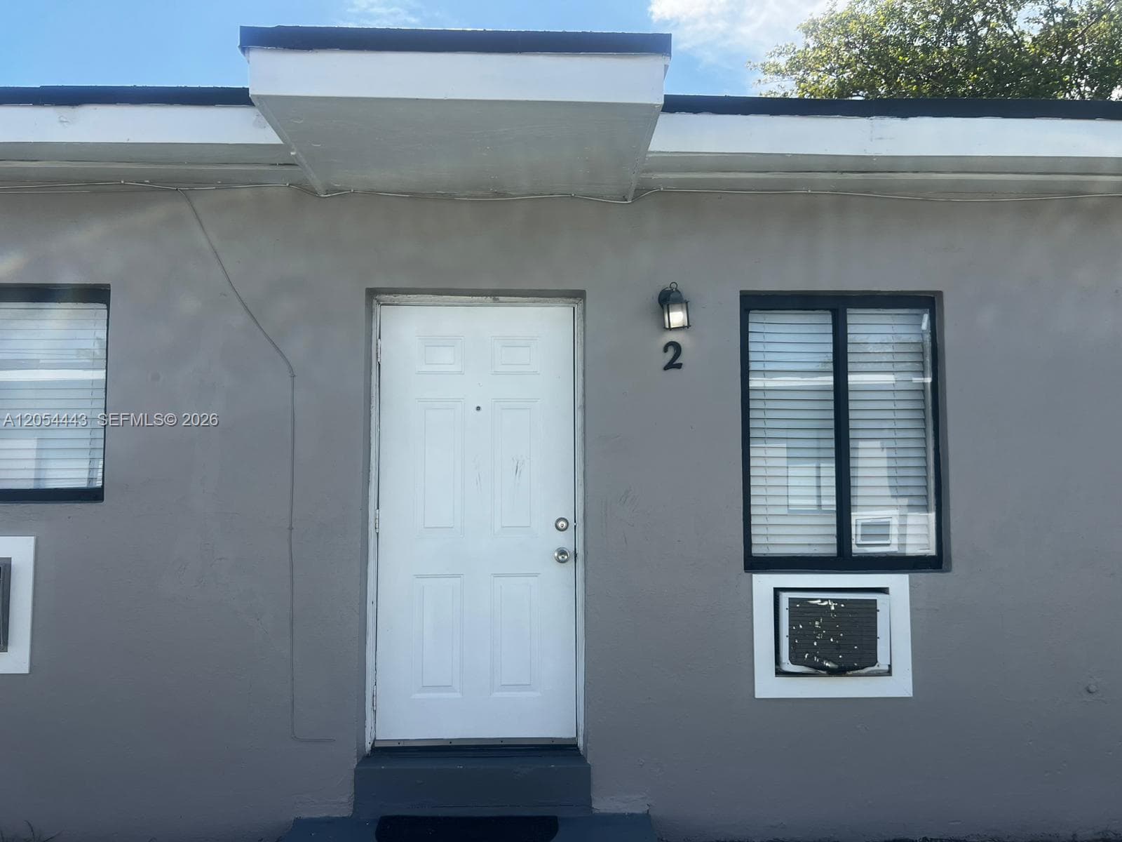 2081 NW 30st St # 4, Miami, FL 33142 photo 2