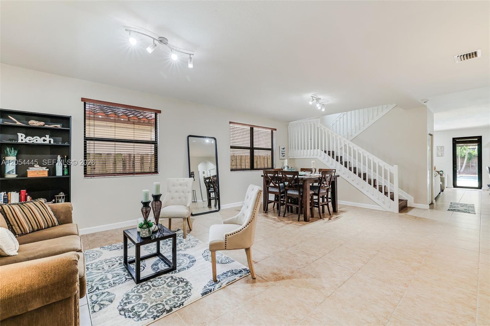 17670 SW 154th Pl, Miami, FL 33187 photo 4