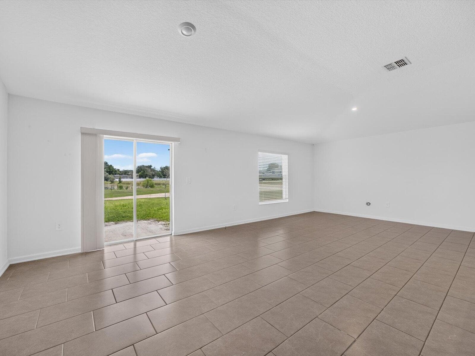1119 James Paul Road, Davenport, FL 33837 photo 5