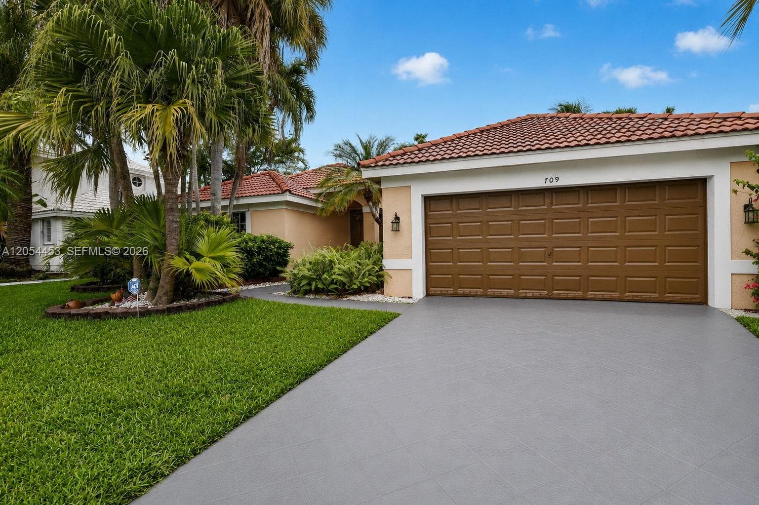 709 NW 177th Ave, Pembroke Pines, FL 33029 photo 3