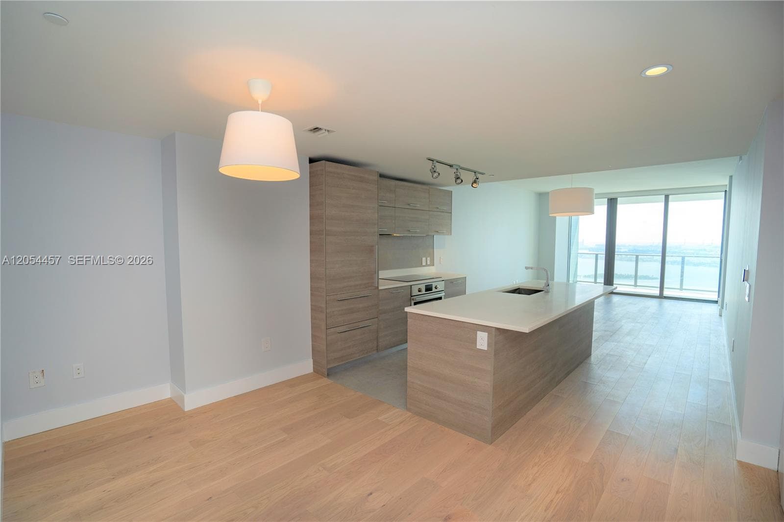 650 NE 32nd St # 4104, Miami, FL 33137 photo 3