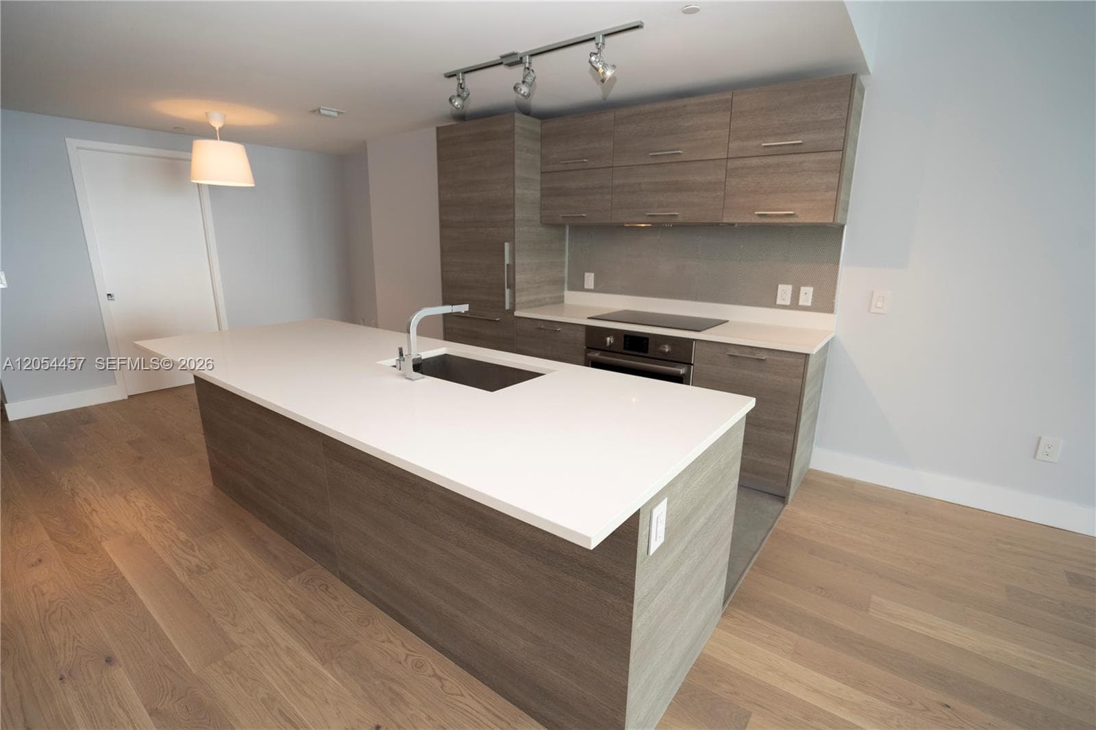 650 NE 32nd St # 4104, Miami, FL 33137 photo 4