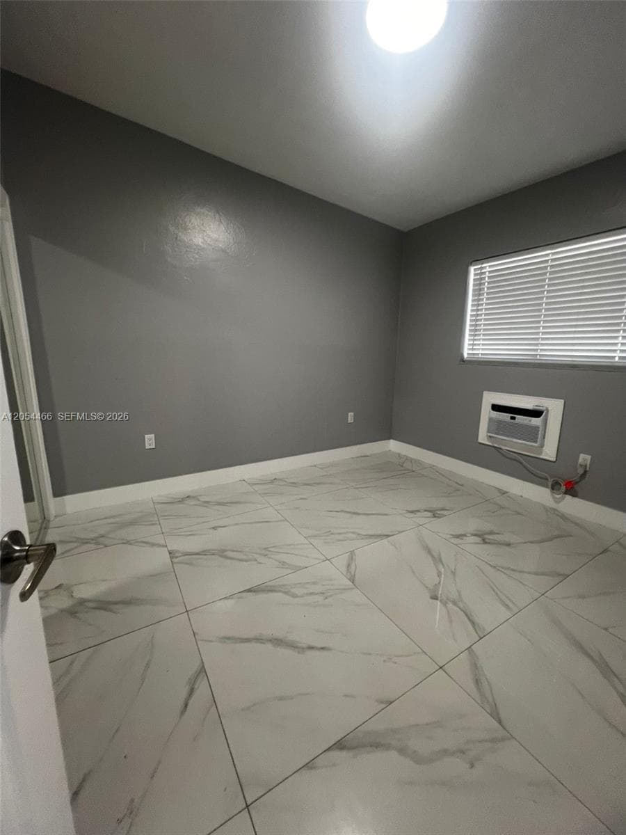 2081 NW 30th St # 3, Miami, FL 33142 photo 5