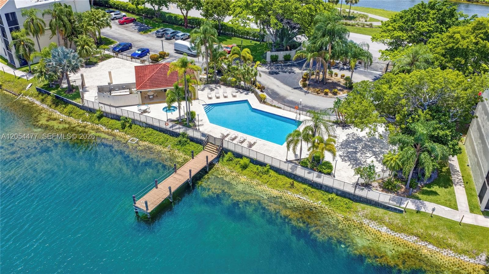 117 Lake Emerald Dr # 408, Oakland Park, FL 33309 photo 2