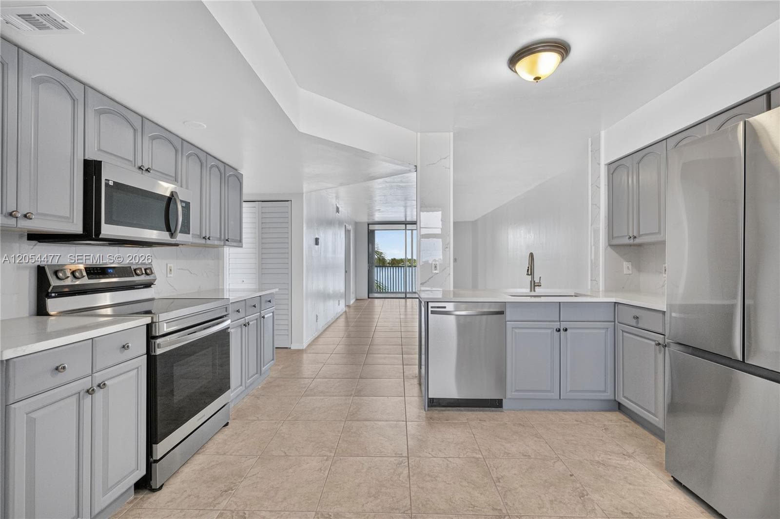 117 Lake Emerald Dr # 408, Oakland Park, FL 33309 photo 5