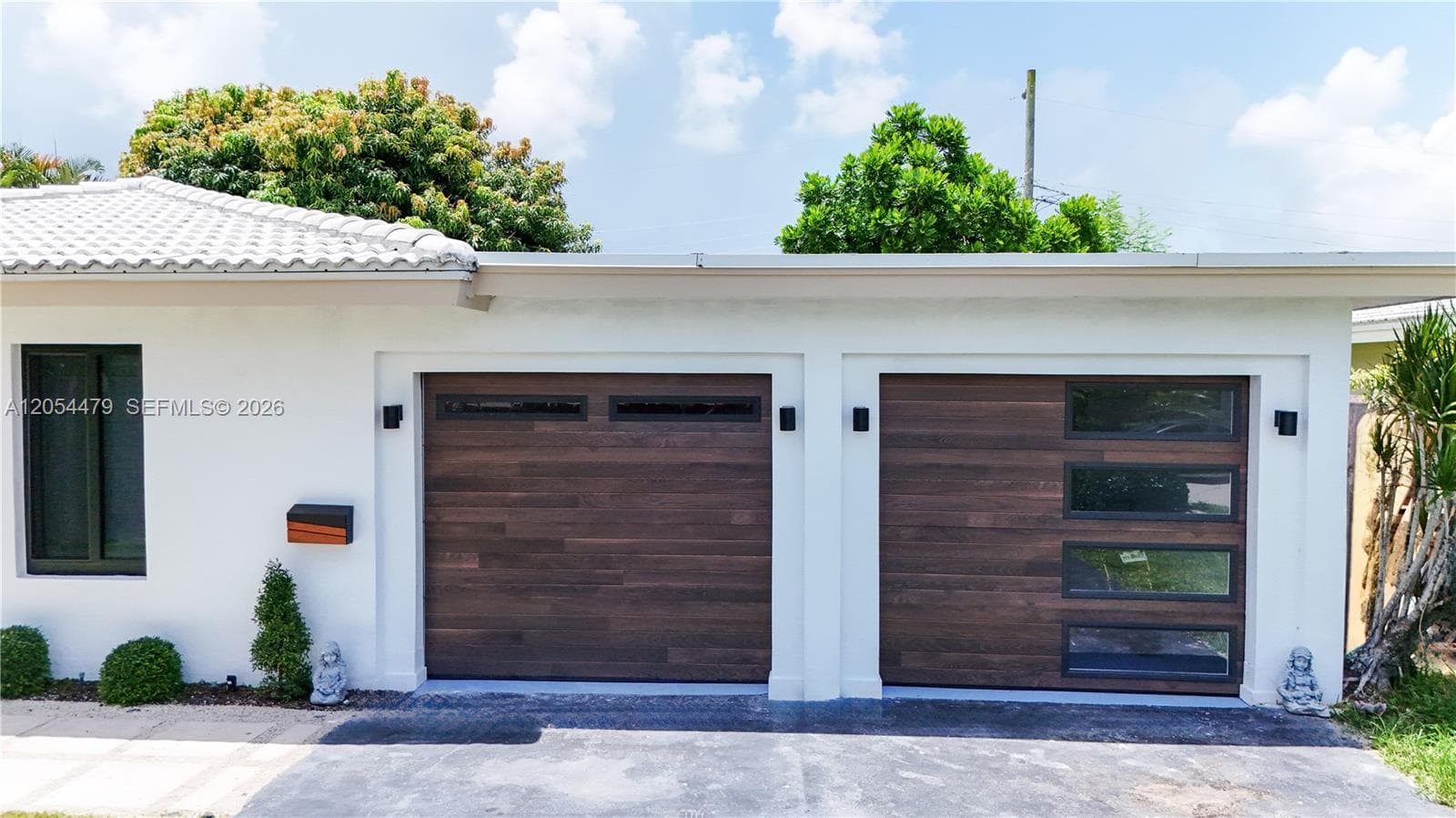 1892 NE 33rd St, Oakland Park, FL 33306 photo 3